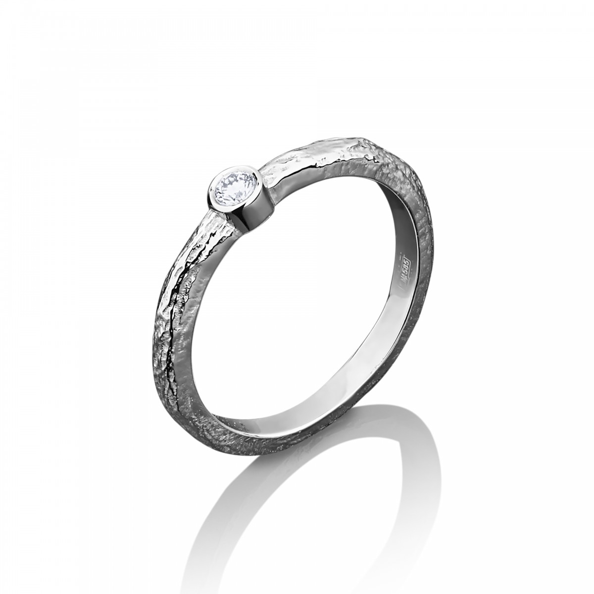 Помолвочное кольцо из белого золота с бриллиантом Древесное
