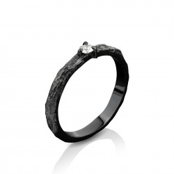 Помолвочное кольцо из черного золота с бриллиантом Древесное