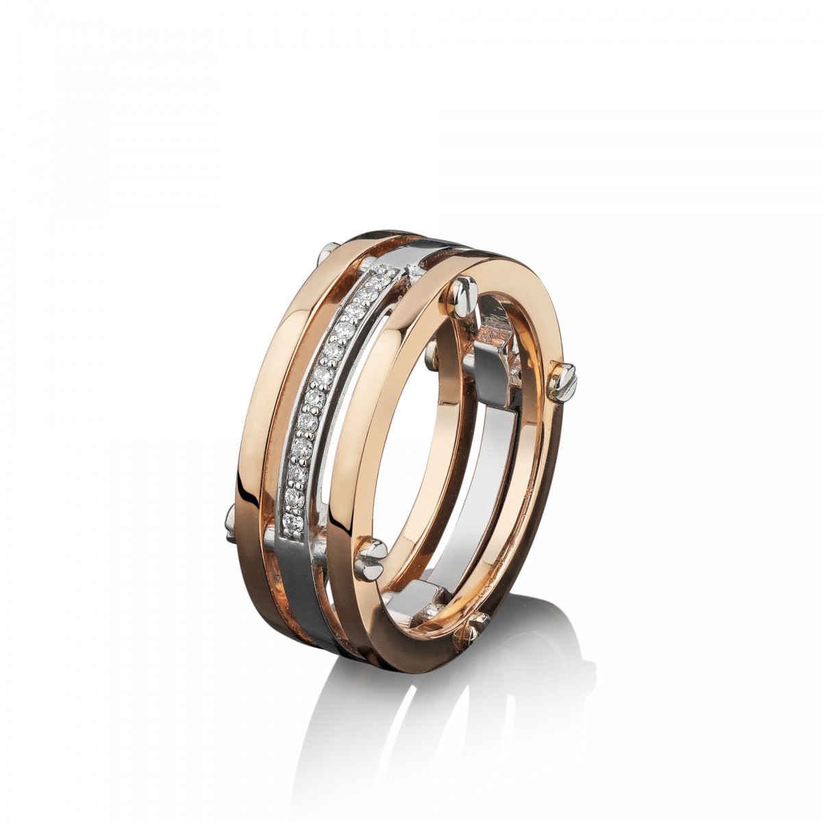 Обручальное кольцо из комбинированного золота с бриллиантовой дорожкой "Солнечная колесница"